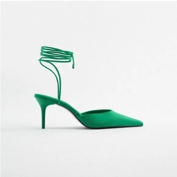 Lace up fabric heels - Picture 2 of 3